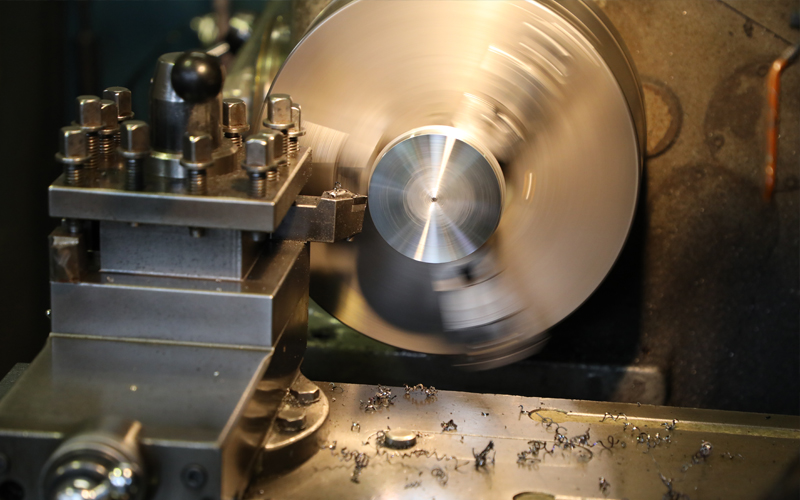 SIGA Machine Tool Co., Ltd.'s manufacturing site is built on skilled craftsmanship.